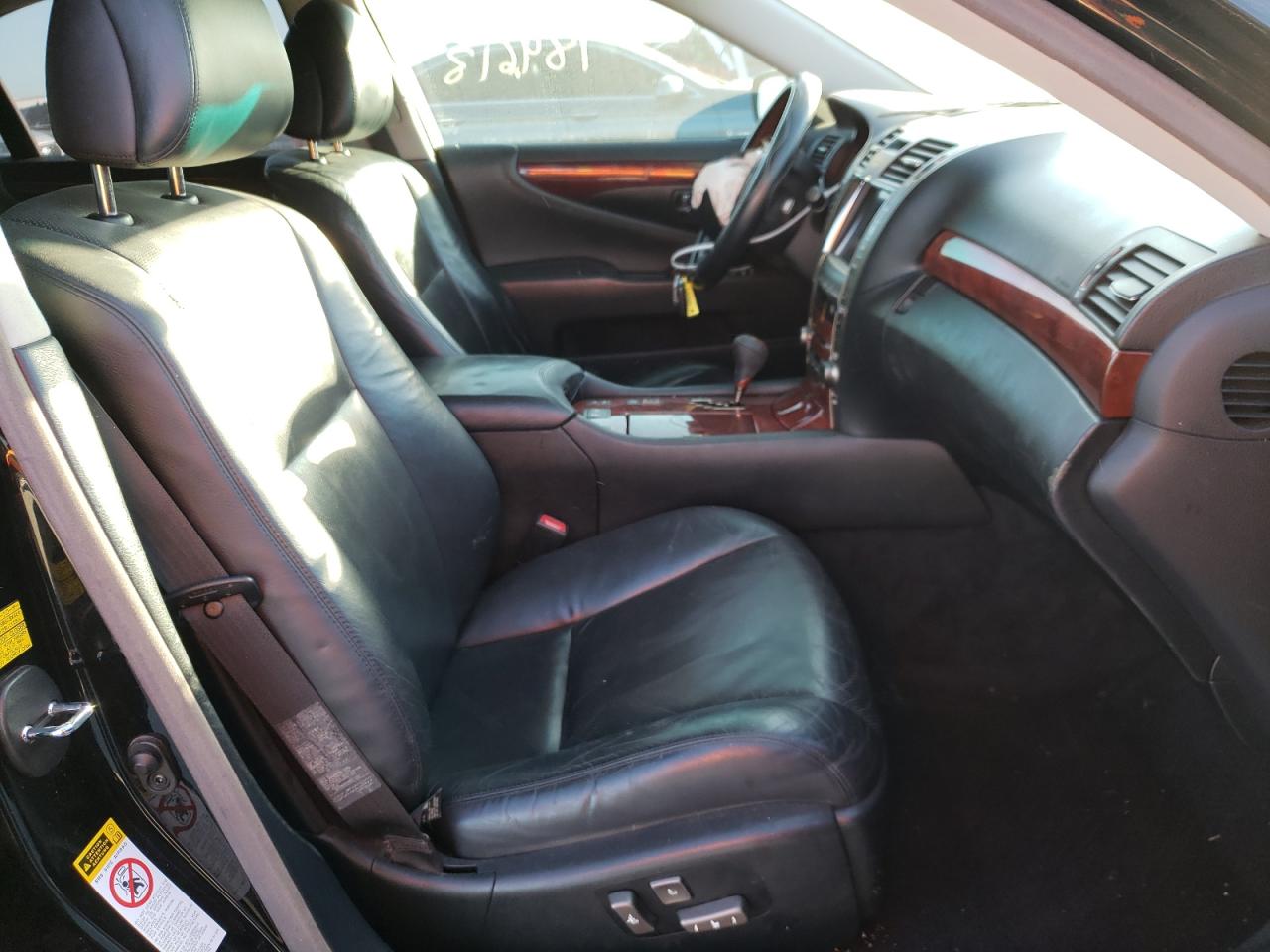 Photo 5 from auction – 2008 LEXUS LS 460 with VIN JTHBL46FX85068757