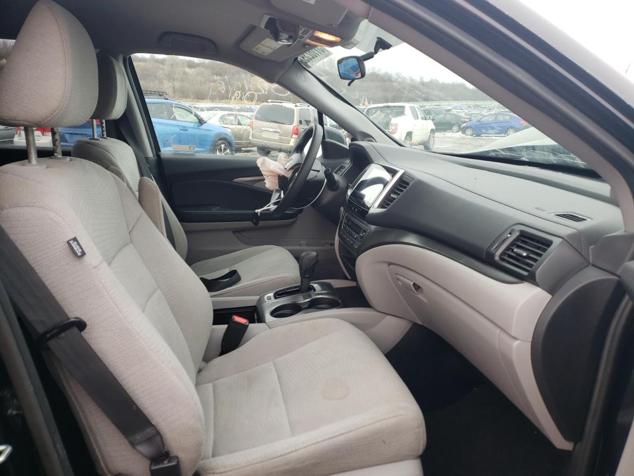 Photo 5 from auction – 2018 HONDA PILOT EX with VIN 5FNYF6H36JB063044