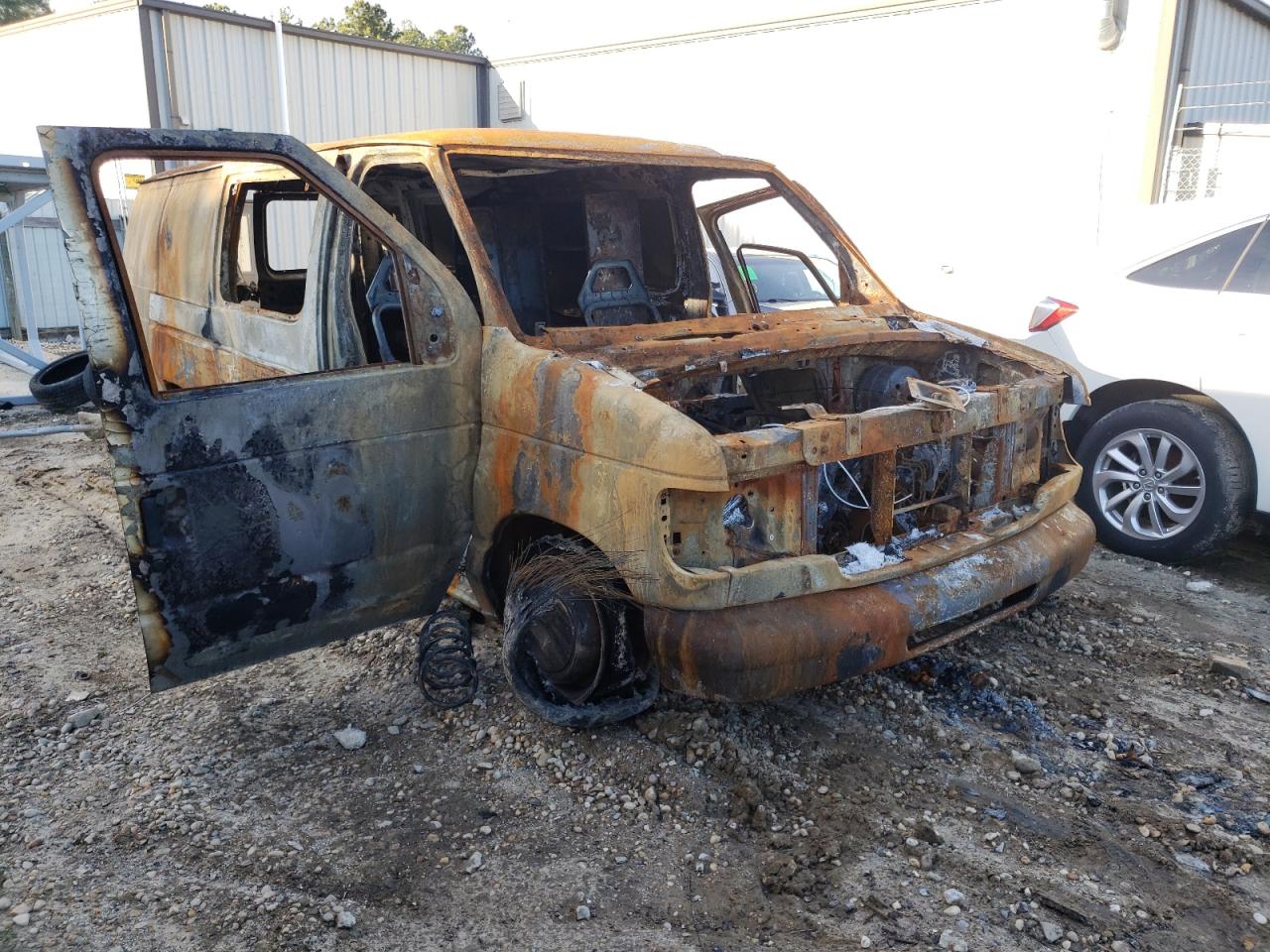 FORD ECONOLINE 2000 with VIN 1FTNS24L9YHA33690 - Photo from auction