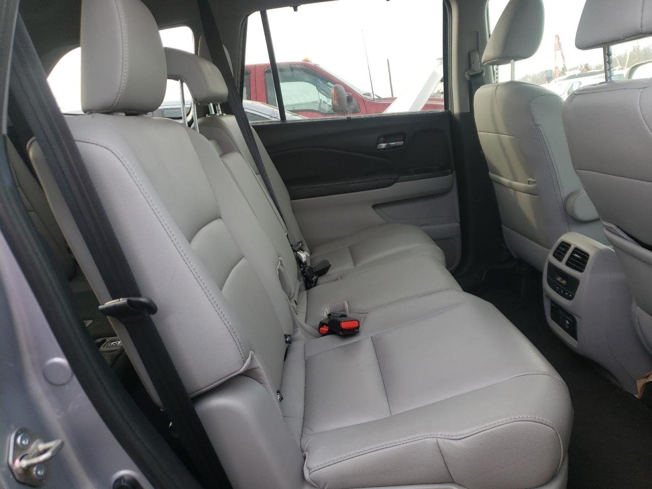 Photo 6 from auction – 2020 HONDA PILOT EXL with VIN 5FNYF6H49LB016988