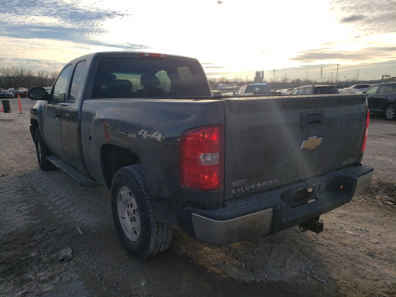 Photo 3 from auction – 2011 CHEVROLET SILVERADO with VIN 1GCRKSE30BZ298001