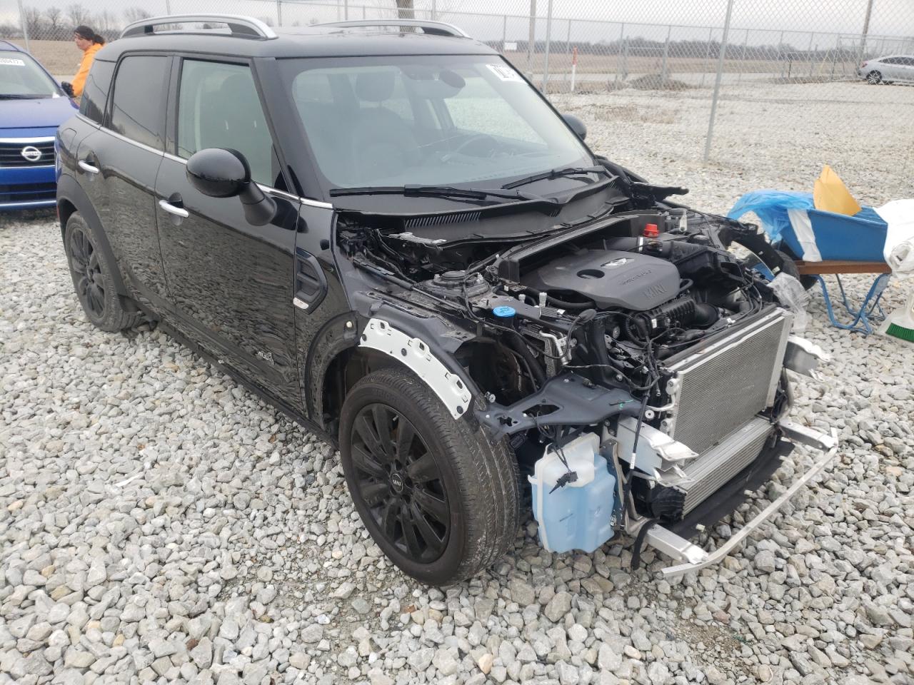 MINI COOPER COU 2018 with VIN WMZYV5C38J3E04643 - Photo from auction