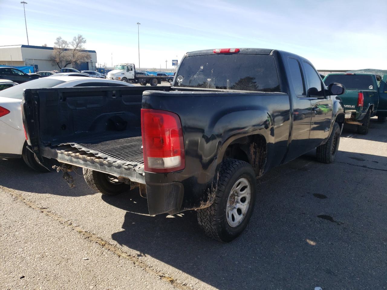 Photo 4 from auction – 2008 GMC SIERRA C15 with VIN 1GTEC19JX8Z116506