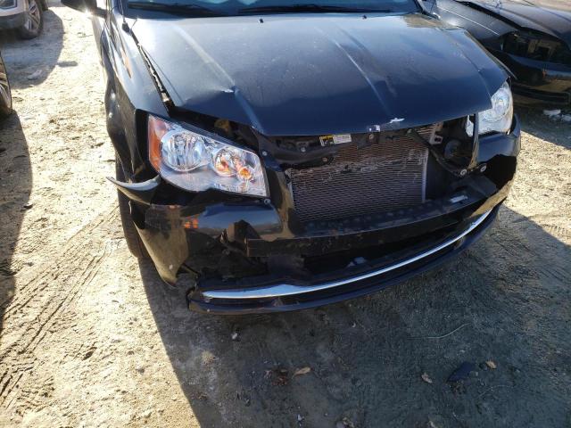 Photo 9 from auction – 2016 CHRYSLER TOWN & COU with VIN 2C4RC1BG4GR191002
