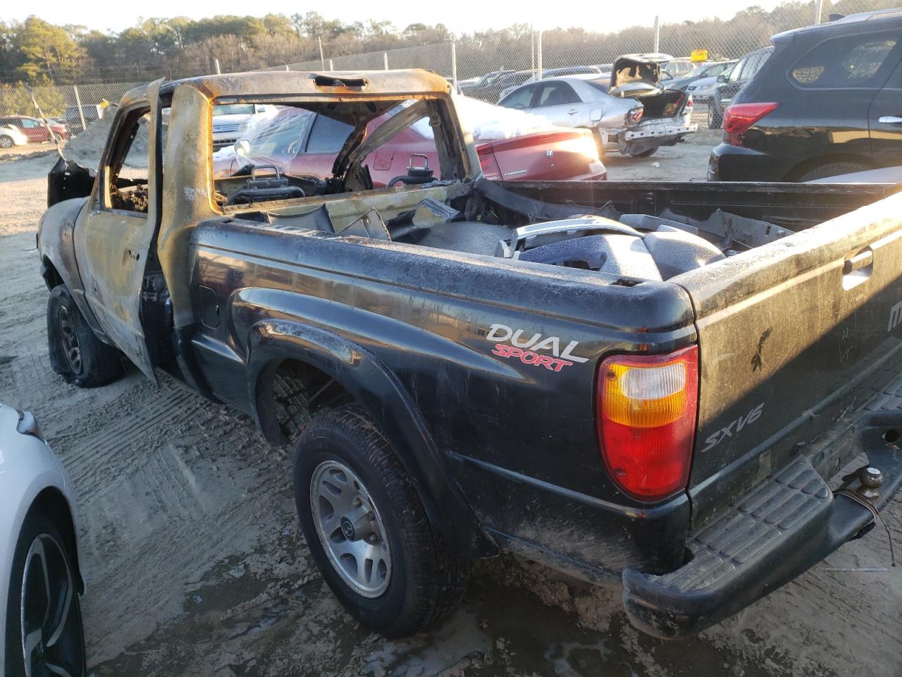 Photo 3 from auction – 2001 MAZDA B3000 with VIN 4F4YR12U21TM31056