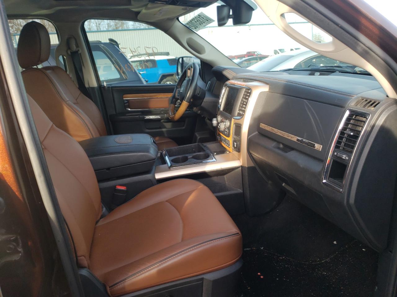 Photo 5 from auction – 2015 RAM 1500 LONGH with VIN 1C6RR7WM8FS718156
