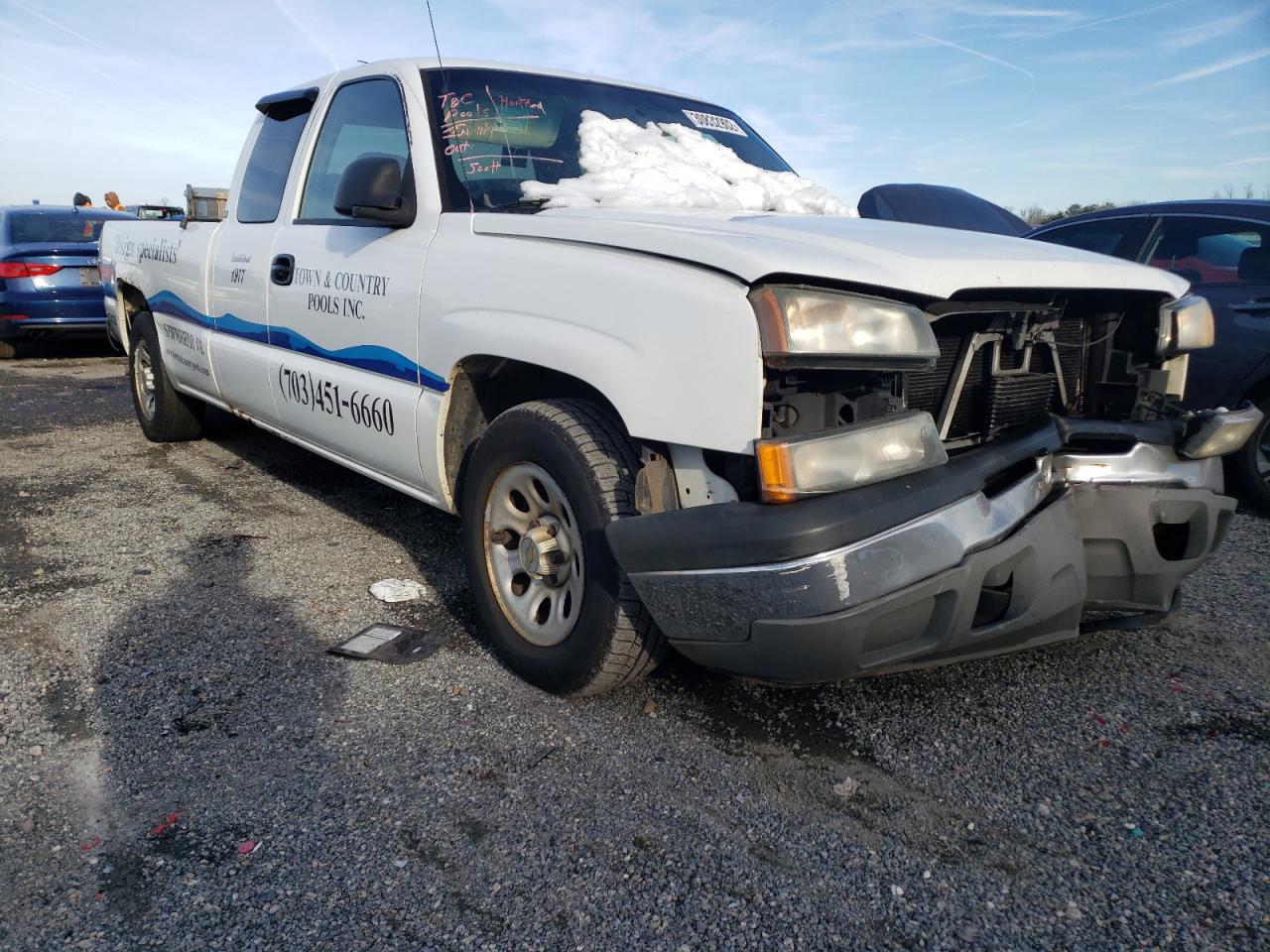 CHEVROLET SILVERADO 2005 with VIN 1GCEC19T05E161572 - Photo from auction