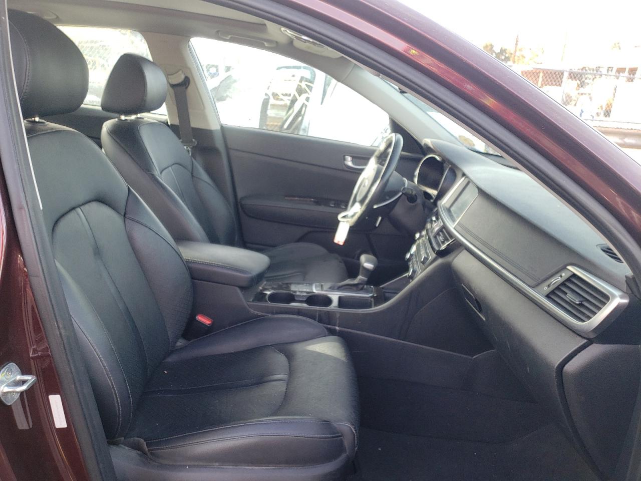 Photo 5 from auction – 2017 KIA OPTIMA EX with VIN 5XXGU4L3XHG157013