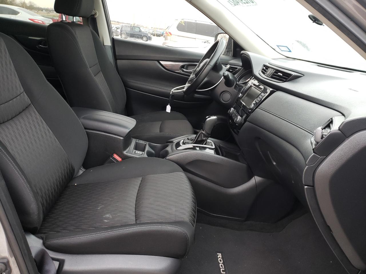 Photo 5 from auction – 2018 NISSAN ROGUE S with VIN KNMAT2MTXJP607589
