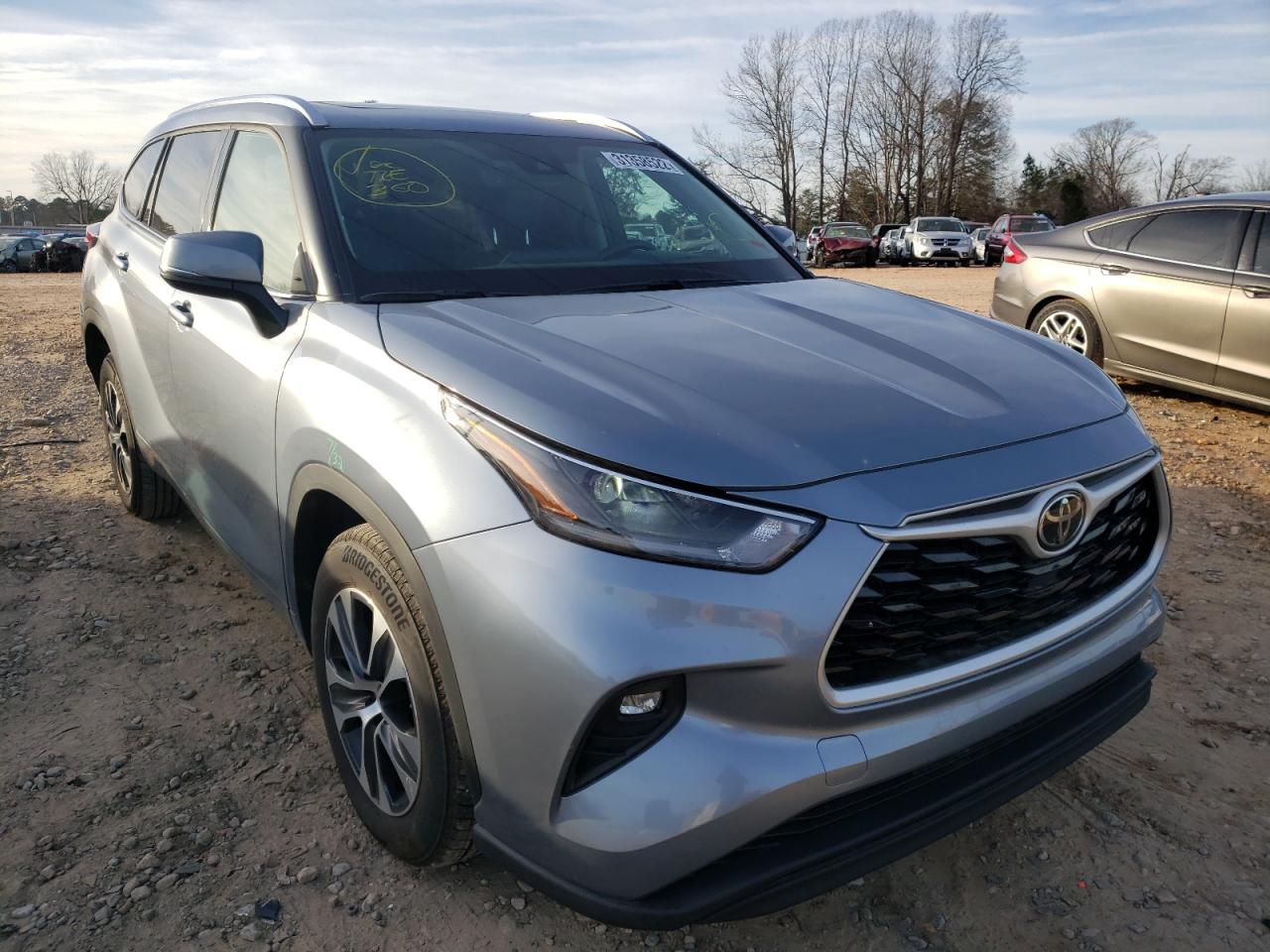 TOYOTA HIGHLANDER 2021 with VIN 5TDGZRAH6MS039188 - Photo from auction