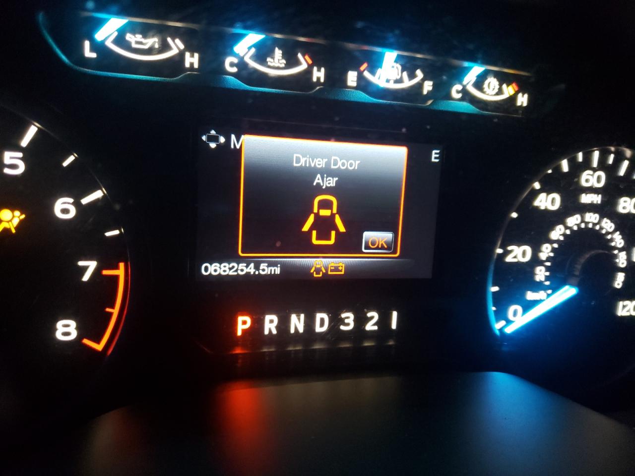 صورة رقم 8 من المزاد - 2017 FORD F150 مع VIN 1FTMF1C80HFB97980