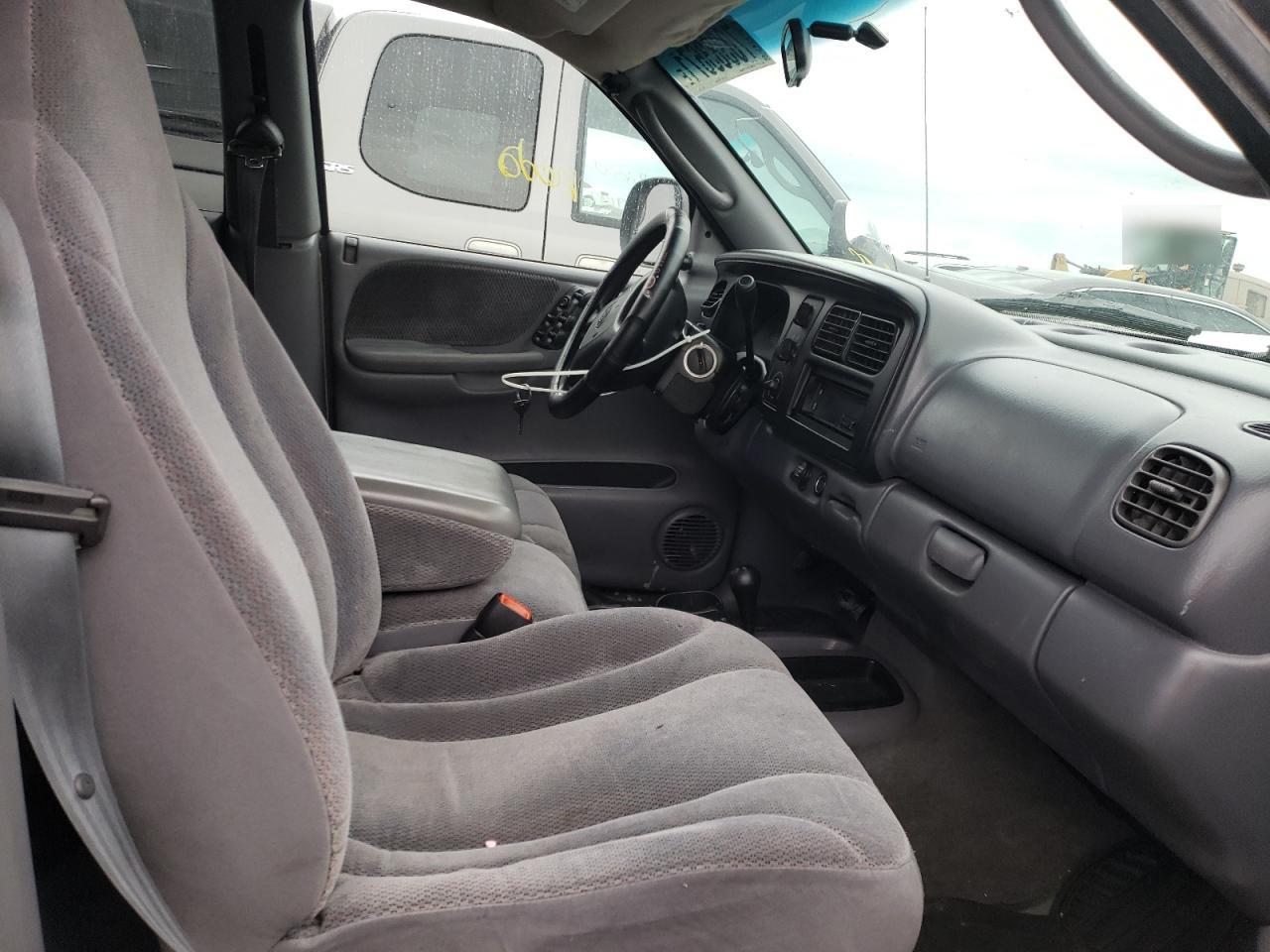 Photo 5 from auction – 2000 DODGE DAKOTA QUA with VIN 1B7GG2AN2YS773908