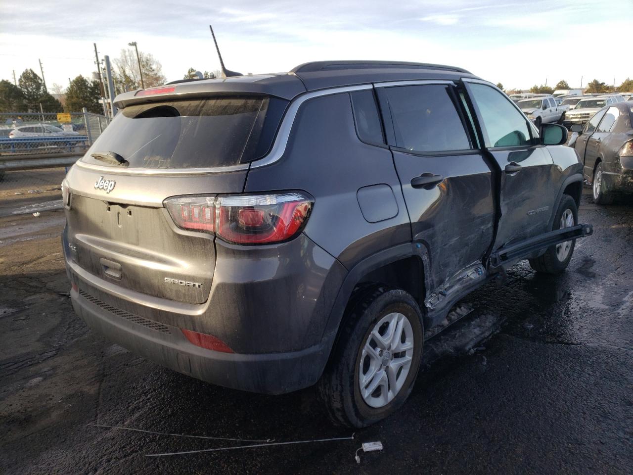 Photo 4 from auction – 2019 JEEP COMPASS SP with VIN 3C4NJDAB0KT600596