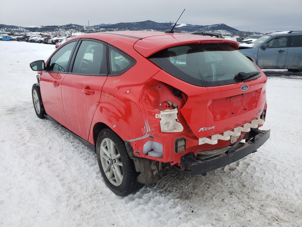 Photo 3 from auction – 2016 FORD FOCUS SE with VIN 1FADP3K22GL269449