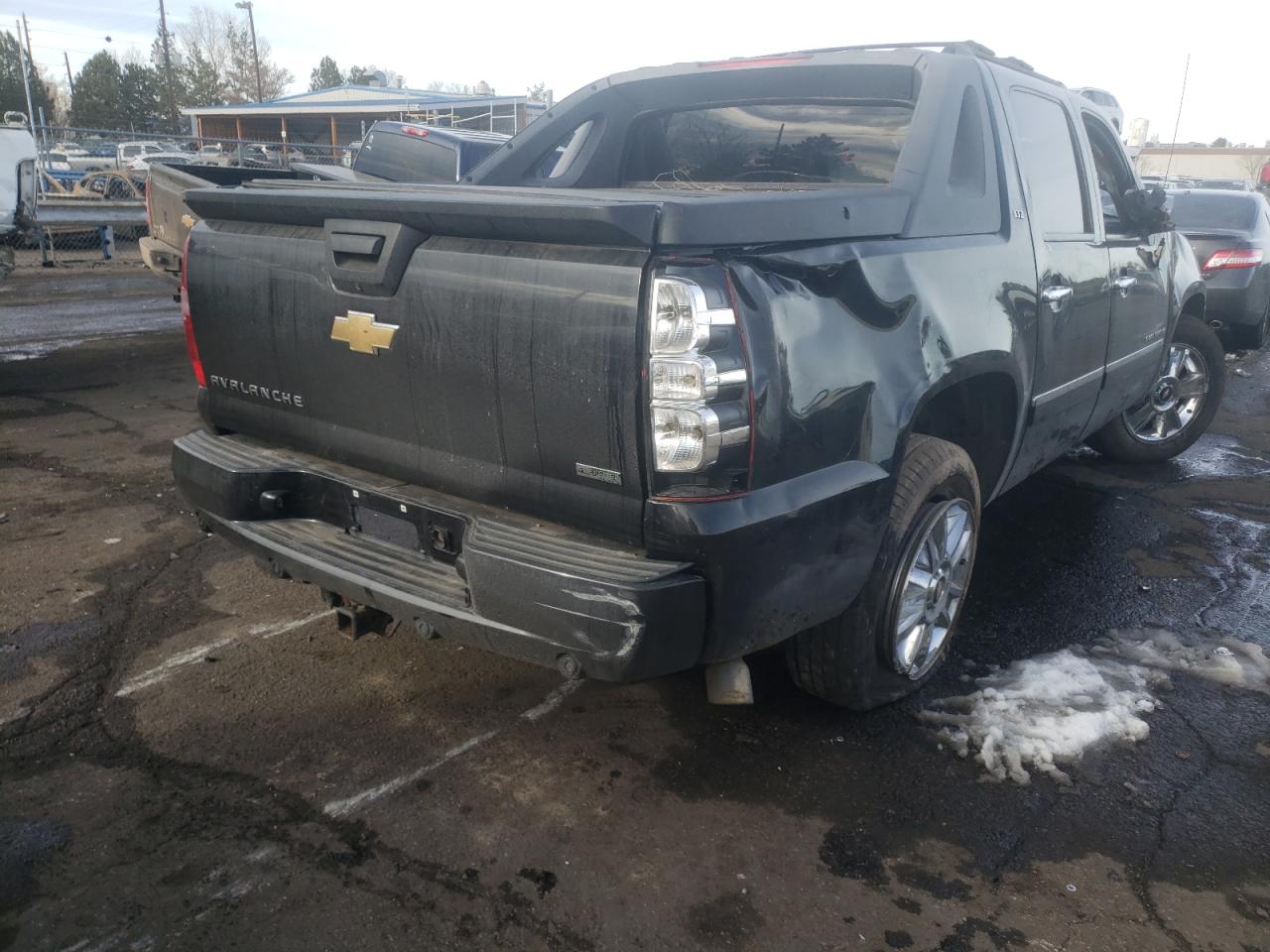 Photo 4 from auction – 2010 CHEVROLET AVALANCHE with VIN 3GNVKGE07AG222170