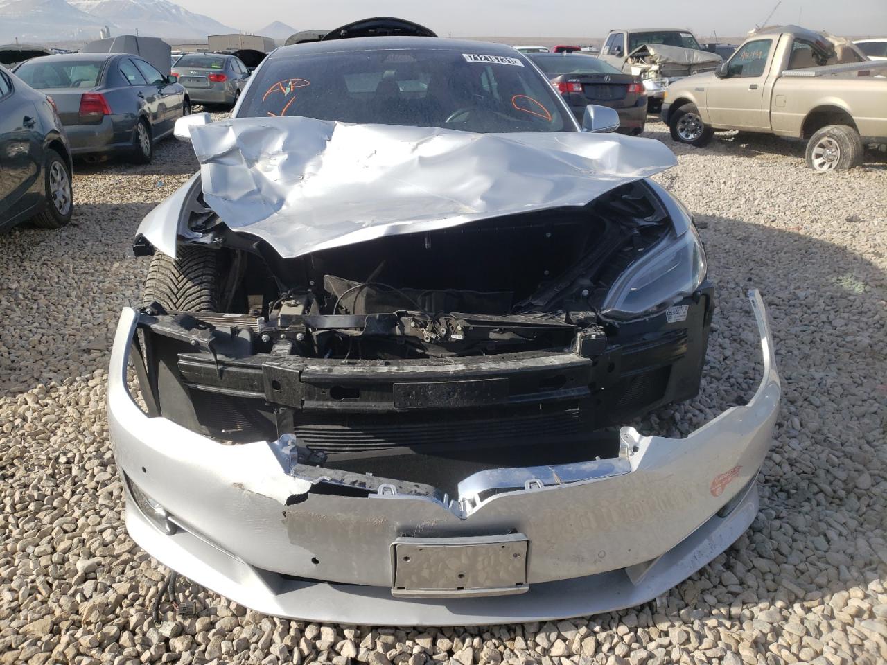 Photo 9 from auction – 2017 TESLA MODEL S with VIN 5YJSA1E12HF202669