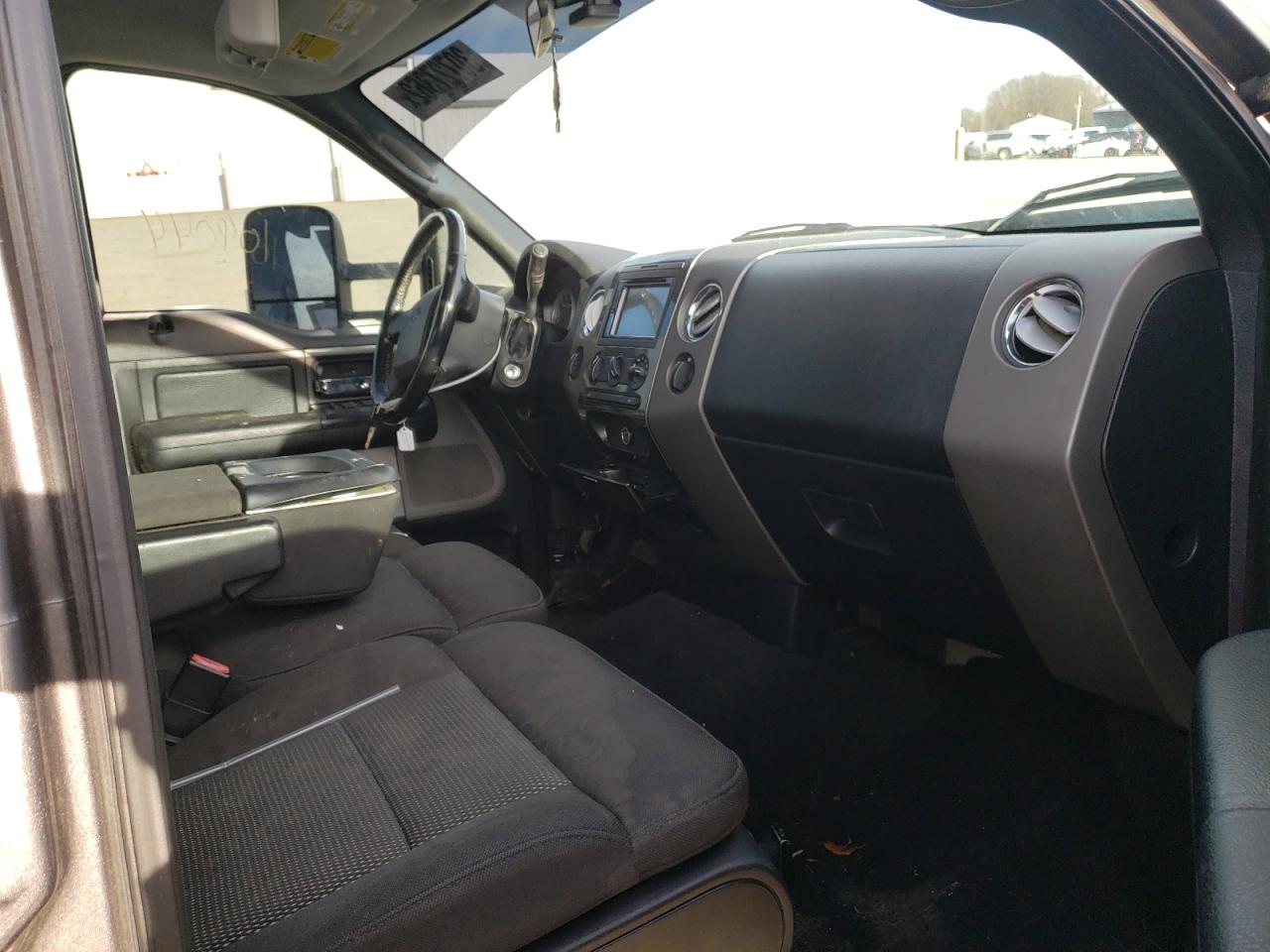 Photo 5 from auction – 2004 FORD F150 SUPER with VIN 1FTPW14514KD92778