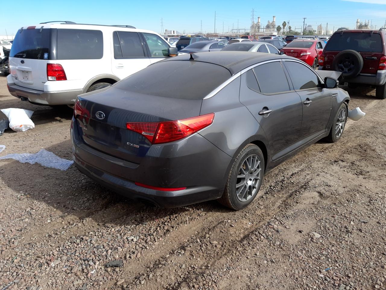 Photo 4 from auction – 2011 KIA OPTIMA EX with VIN KNAGN4A73B5172447
