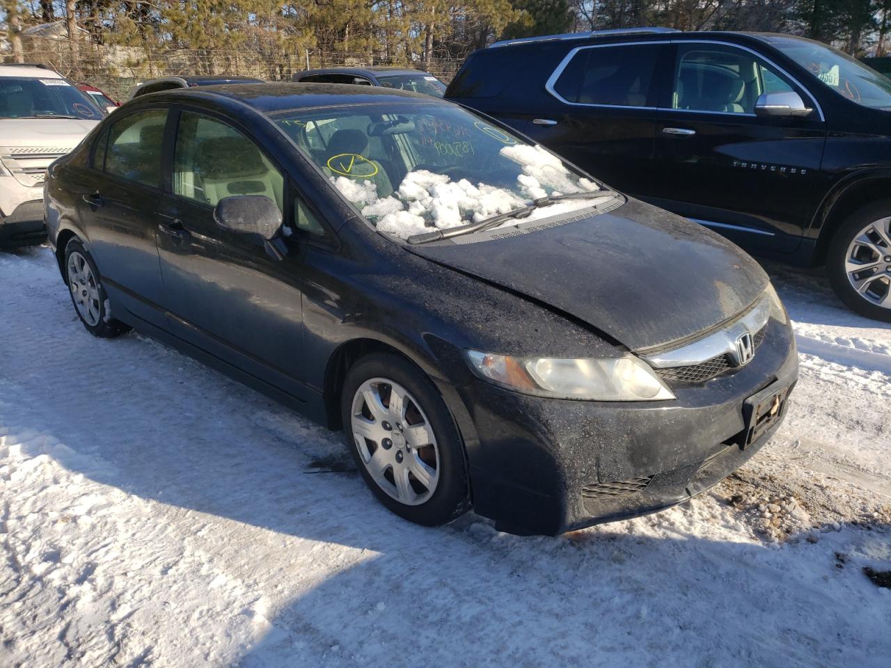 HONDA CIVIC LX 2010 with VIN 19XFA1F57AE035353 - Photo from auction