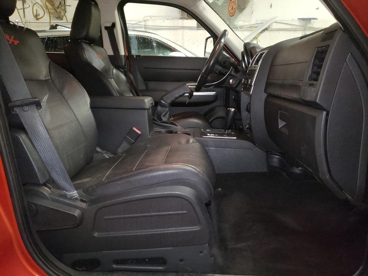 Photo 5 from auction – 2007 DODGE NITRO R/T with VIN 1D8GU58697W607144