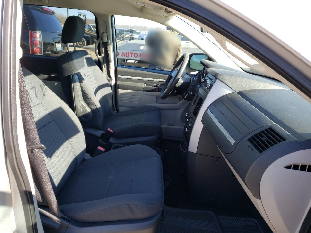 Photo 5 from auction – 2010 DODGE GRAND CARA with VIN 2D4RN4DEXAR134109