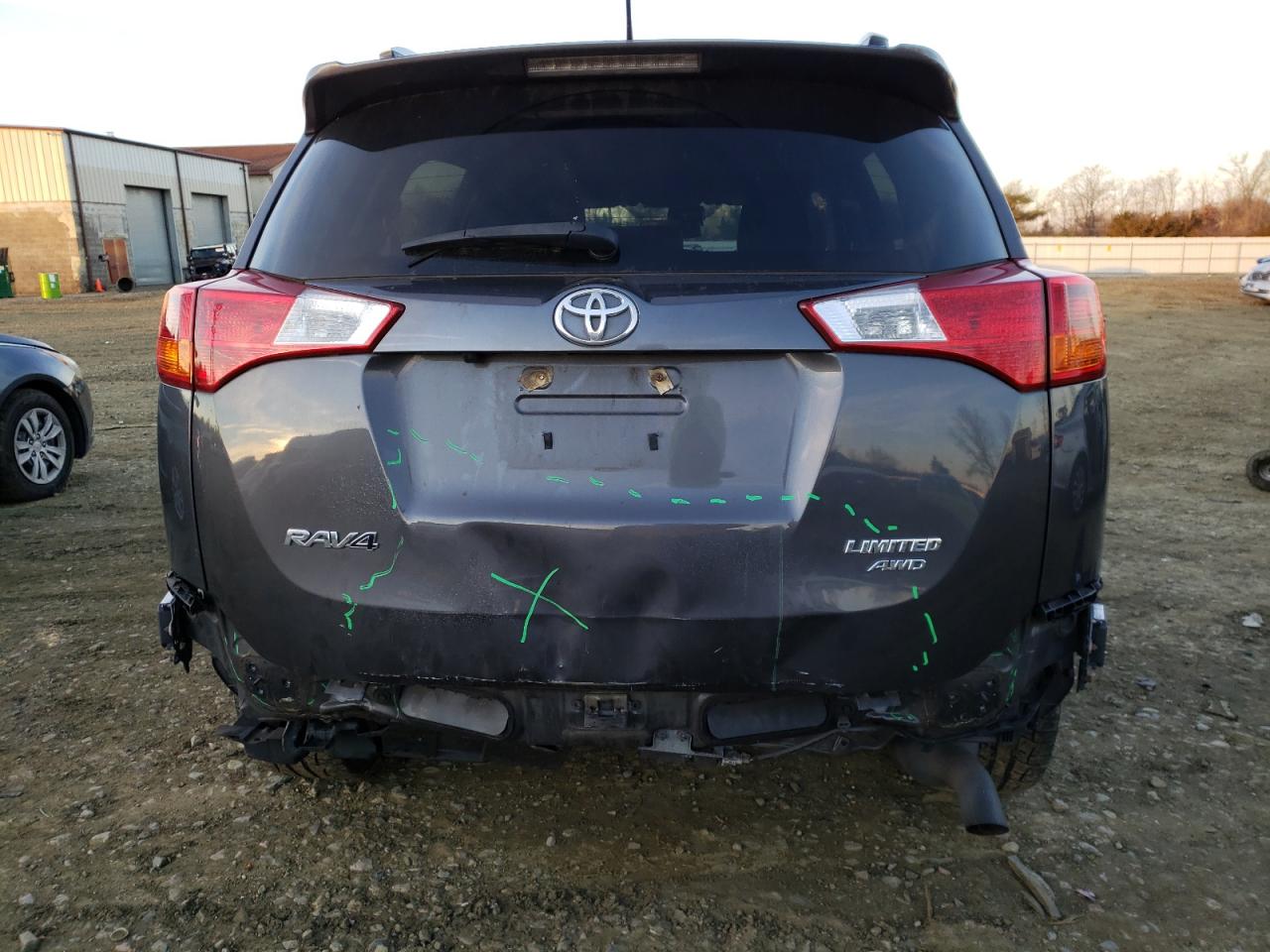 Photo 9 from auction – 2015 TOYOTA RAV4 LIMIT with VIN 2T3DFREV5FW405168