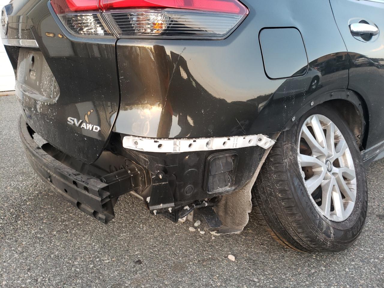 Photo 9 from auction – 2017 NISSAN ROGUE S with VIN KNMAT2MV3HP574835