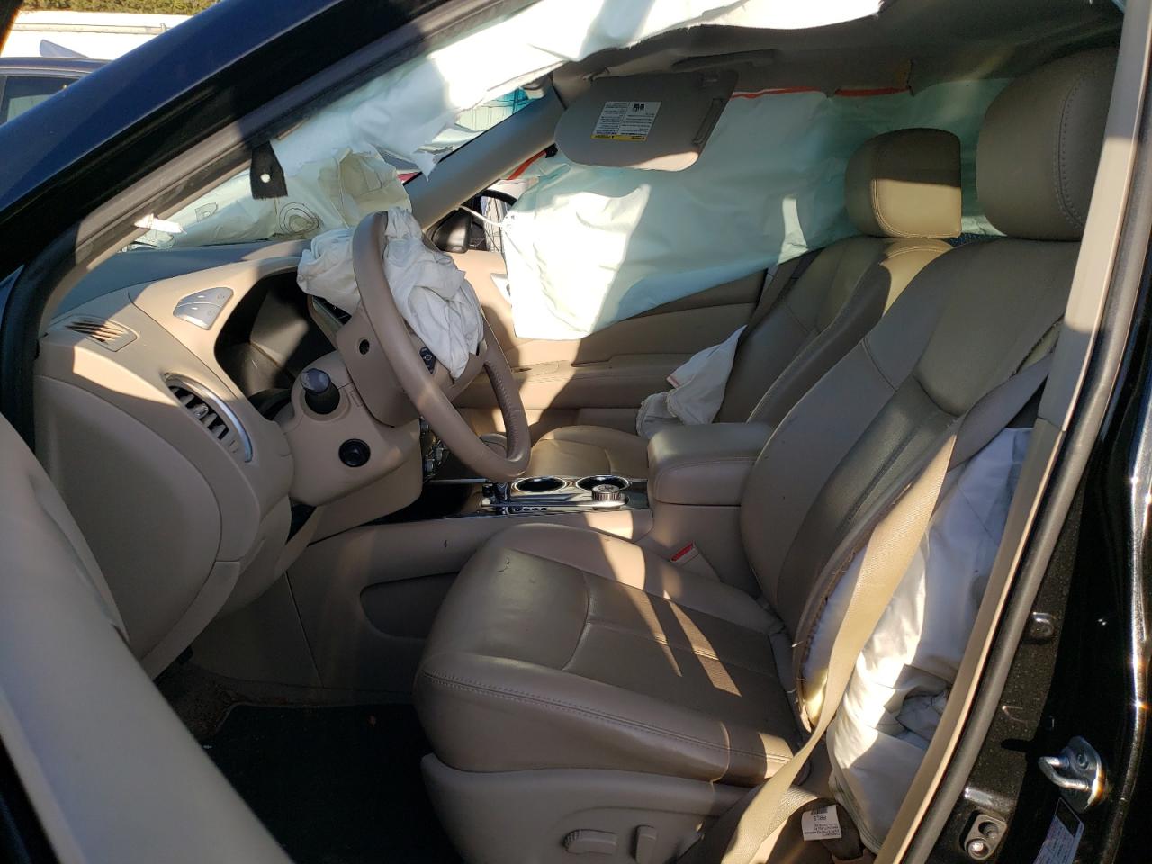 Photo 5 from auction – 2015 NISSAN PATHFINDER with VIN 5N1AR2MM3FC692308