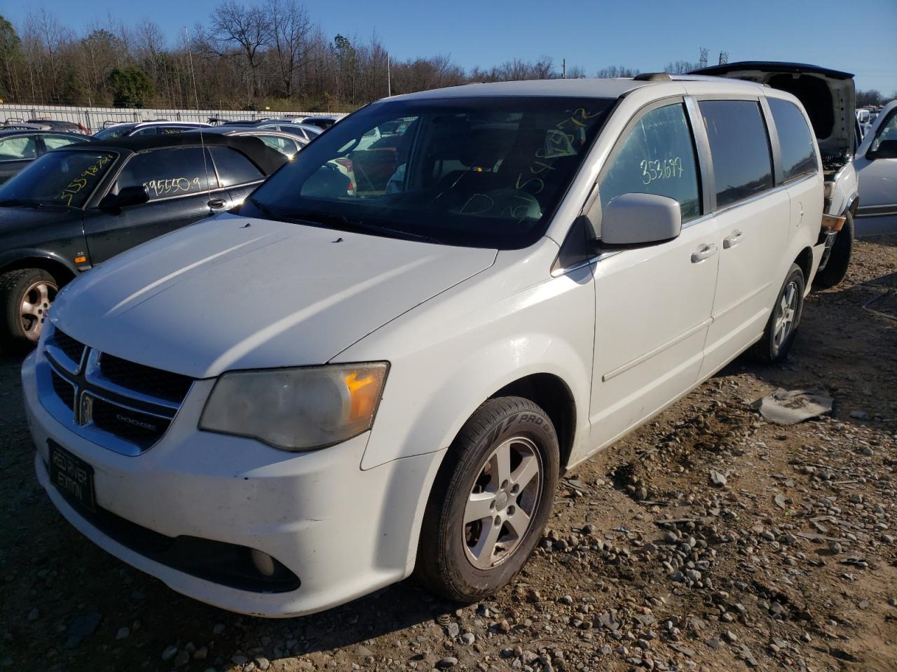 Photo 2 from auction – 2011 DODGE GRAND CARA with VIN 2D4RN5DG6BR660245