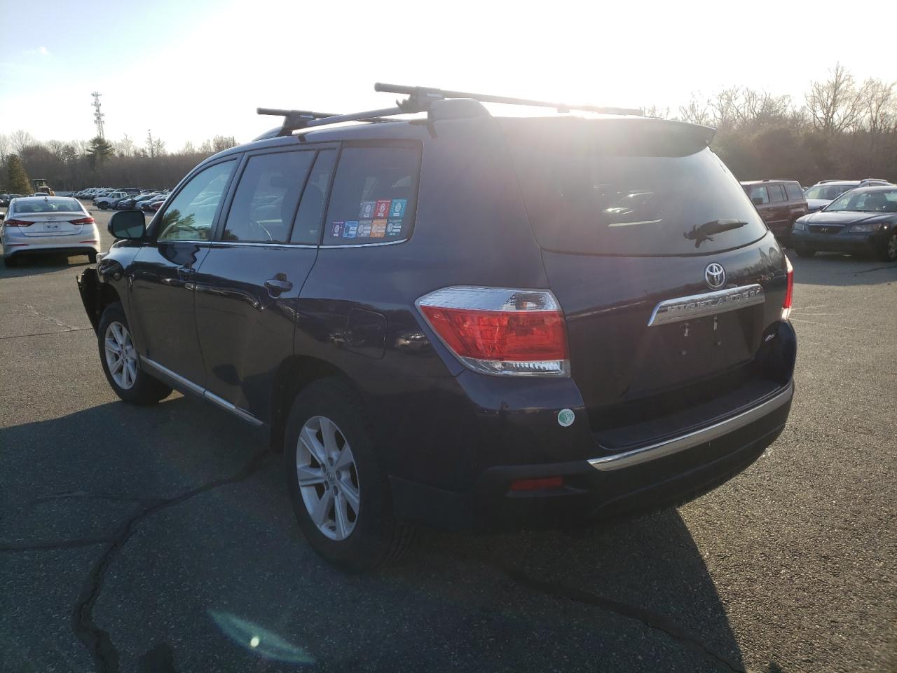 Photo 3 from auction – 2013 TOYOTA HIGHLANDER with VIN 5TDBK3EH9DS179290