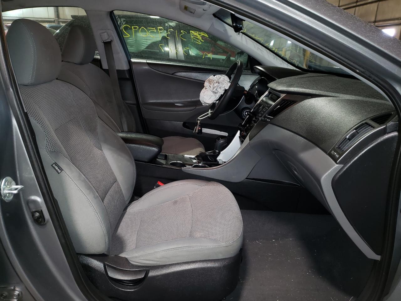 Photo 5 from auction – 2013 HYUNDAI SONATA GLS with VIN 5NPEB4AC8DH754904