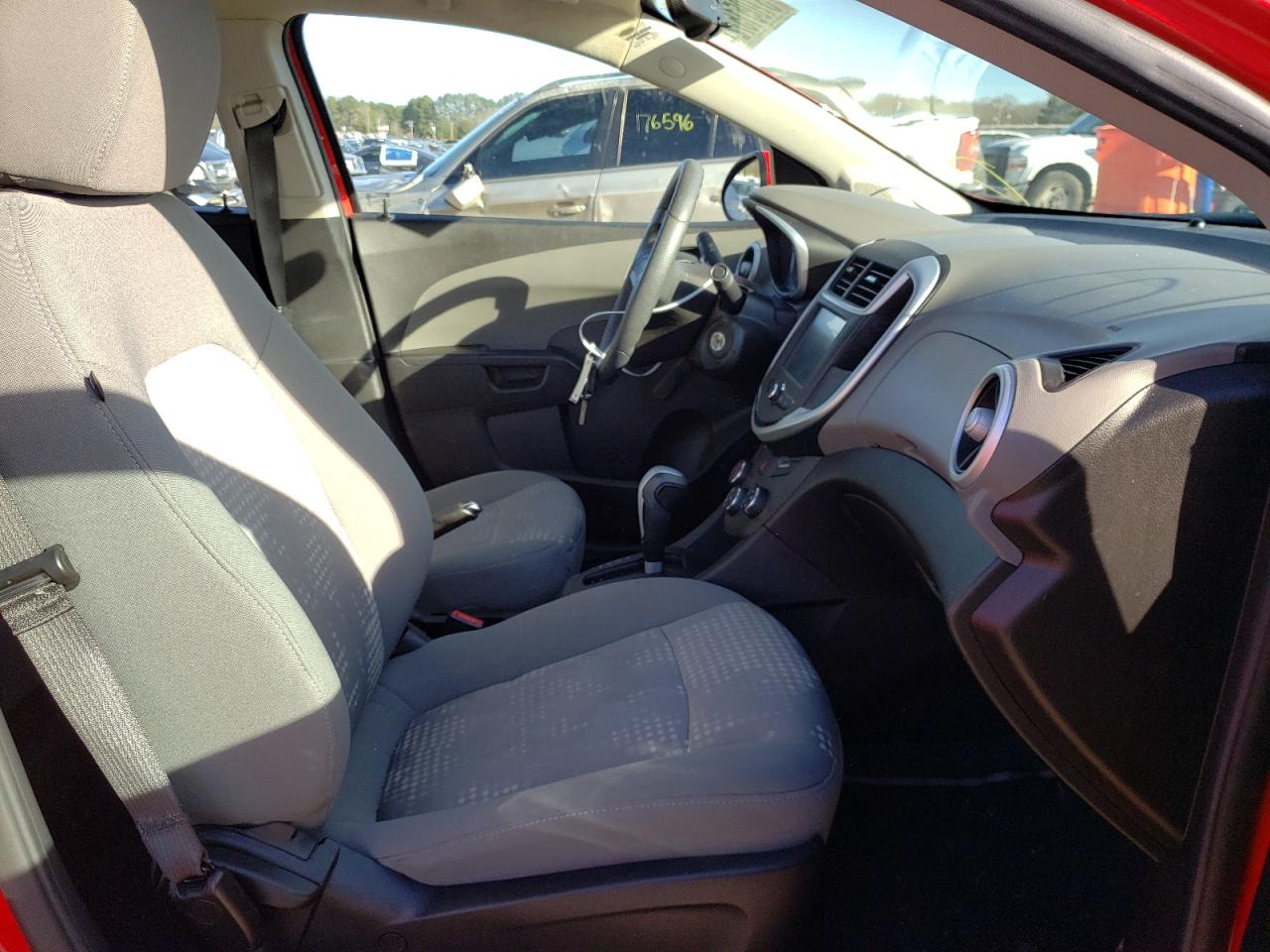 Photo 5 from auction – 2017 CHEVROLET SONIC LS with VIN 1G1JB5SH1H4135760