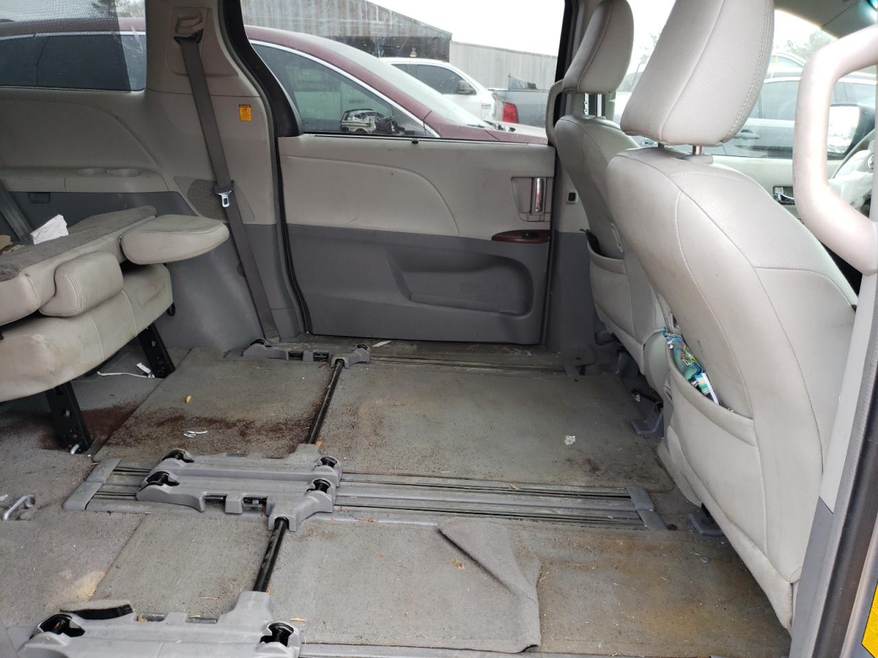 Photo 6 from auction – 2011 TOYOTA SIENNA XLE with VIN 5TDYK3DC2BS084101