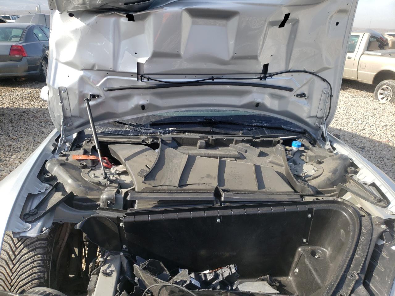 Photo 7 from auction – 2017 TESLA MODEL S with VIN 5YJSA1E12HF202669