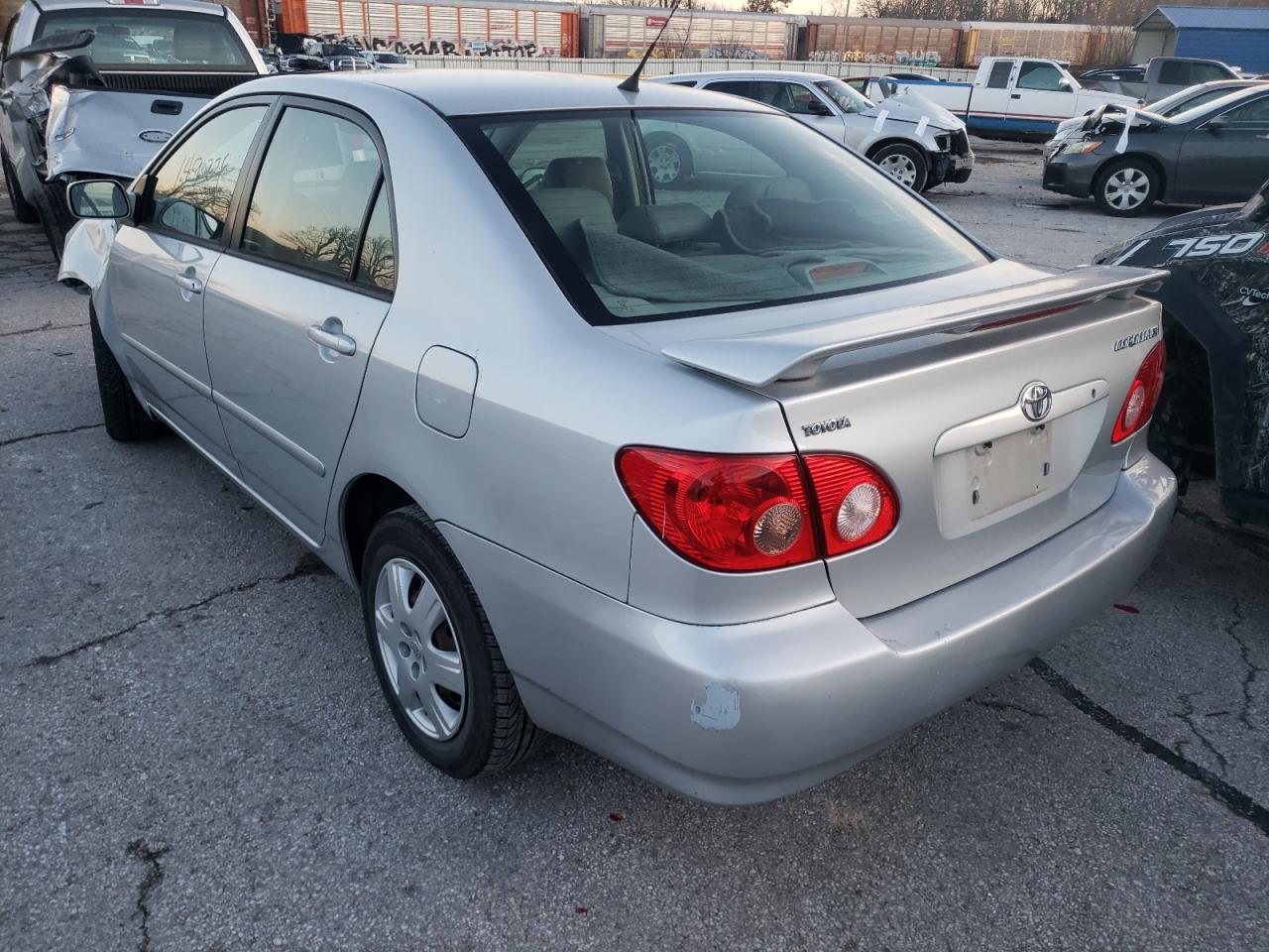 Photo 3 from auction – 2007 TOYOTA COROLLA CE with VIN 1NXBR32E97Z766011