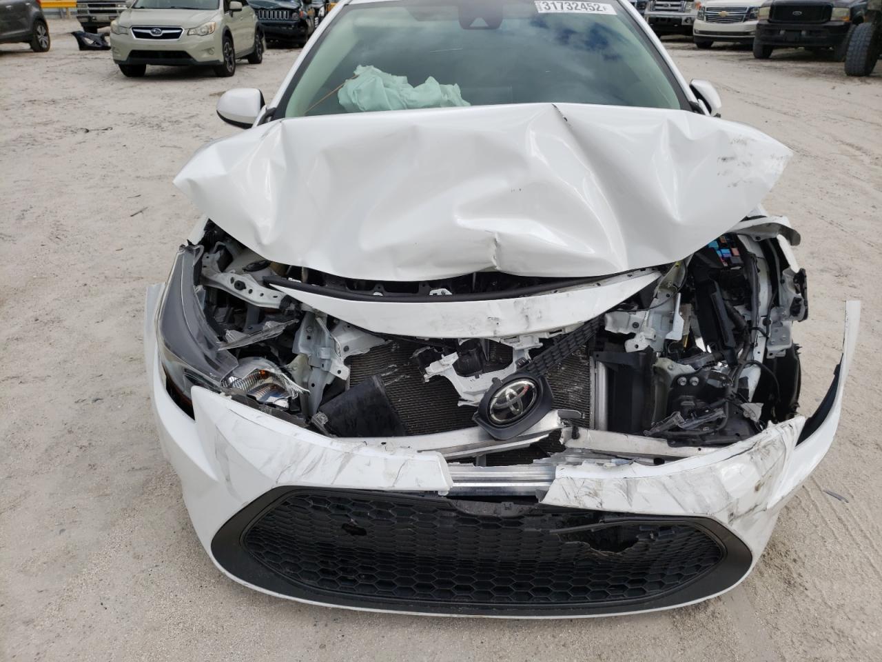Photo 9 from auction – 2020 TOYOTA COROLLA LE with VIN 5YFEPRAE8LP077869