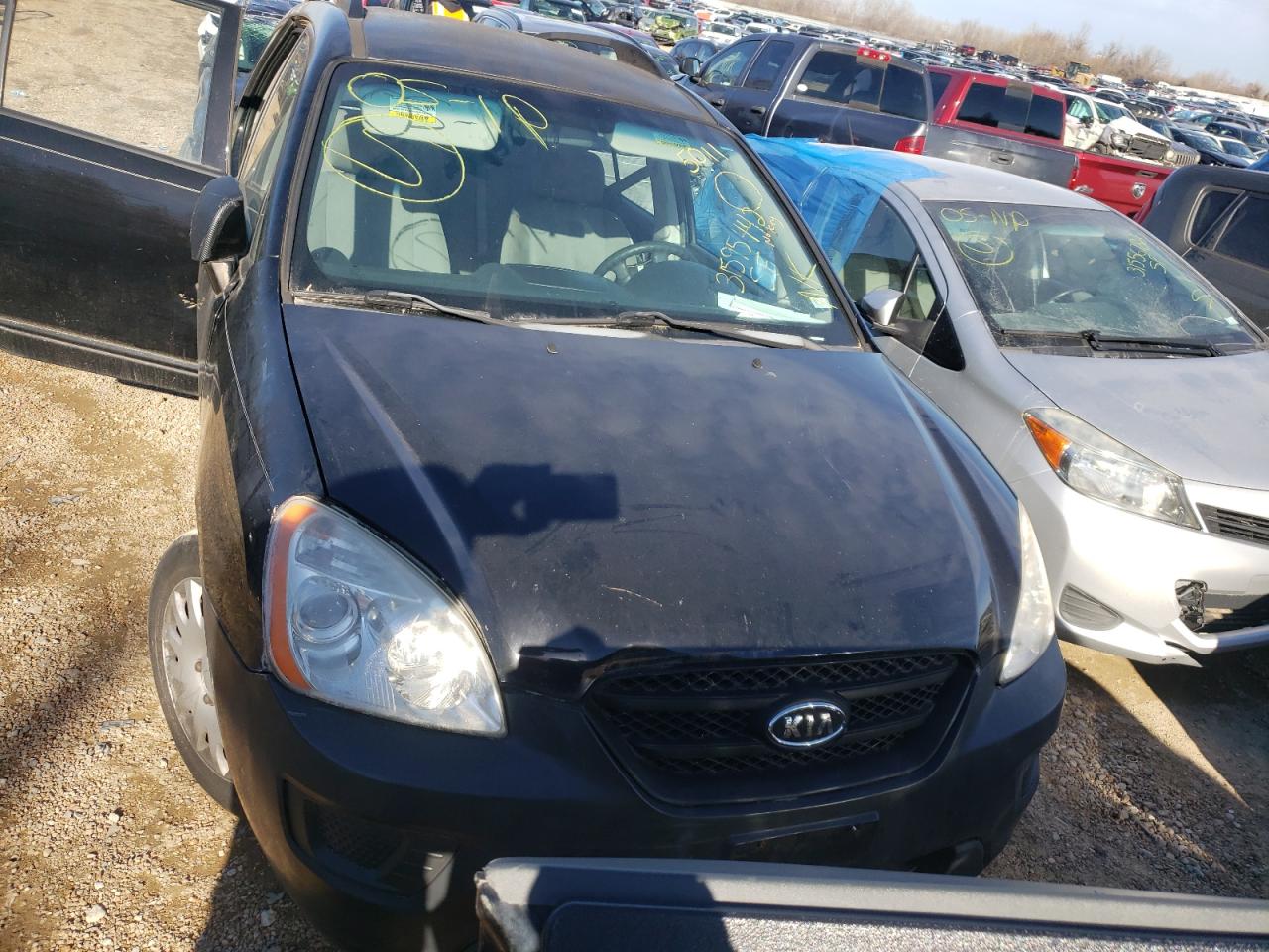 Photo 9 from auction – 2009 KIA RONDO BASE with VIN KNAFG528797255011