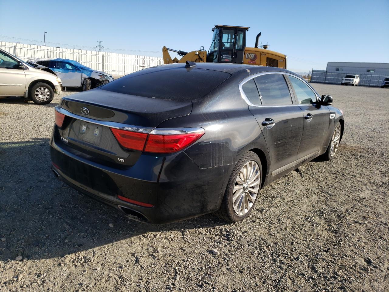 Photo 4 from auction – 2017 KIA K900 with VIN KNALW4D43H6036495