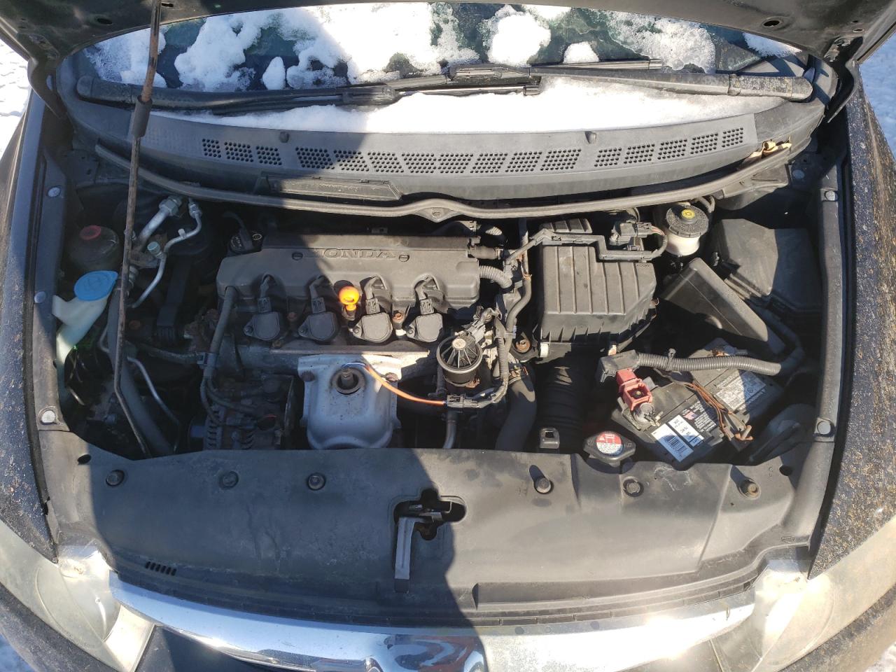 Photo 7 from auction – 2010 HONDA CIVIC LX with VIN 19XFA1F57AE035353