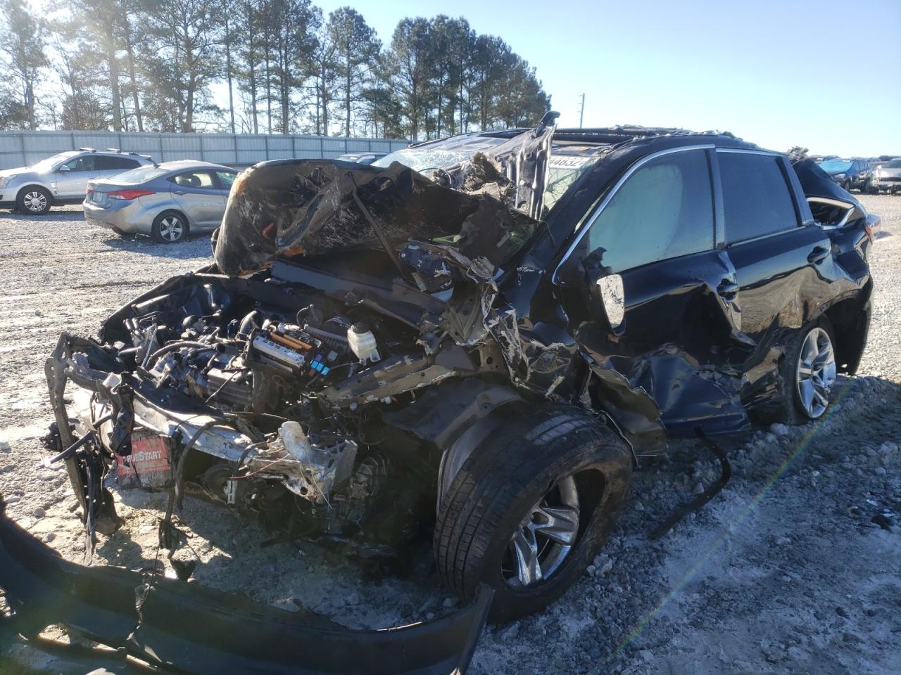 Photo 2 from auction – 2015 TOYOTA HIGHLANDER with VIN 5TDYKRFH0FS069985