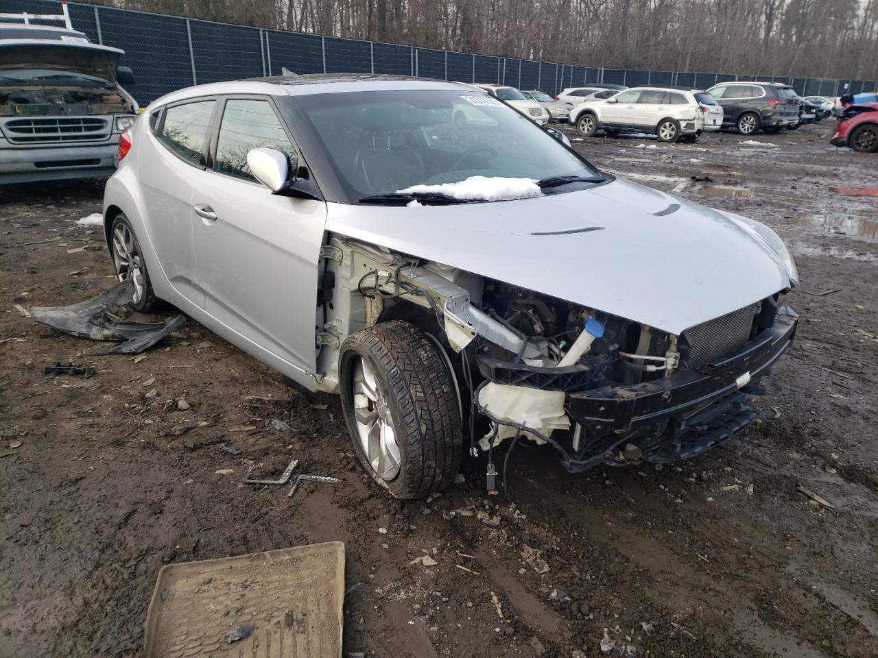 Photo 1 from auction – 2013 HYUNDAI VELOSTER with VIN KMHTC6AD6DU131002