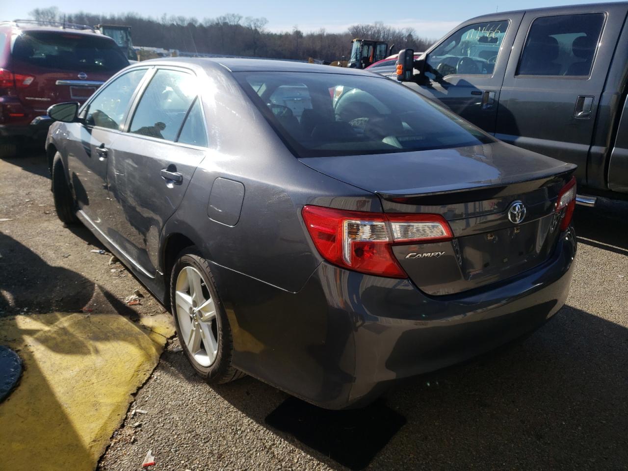 Photo 3 from auction – 2014 TOYOTA CAMRY L with VIN 4T1BF1FK6EU334924