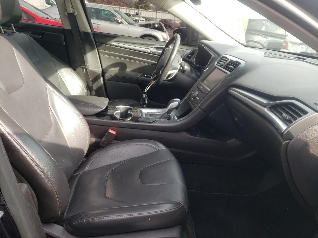 Photo 5 from auction – 2016 FORD FUSION TIT with VIN 3FA6P0K91GR118835