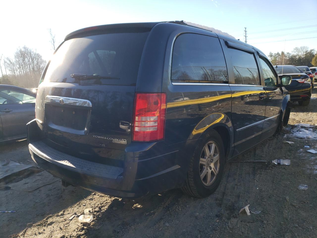 Photo 4 from auction – 2009 CHRYSLER TOWN & COU with VIN 2A8HR54159R550332