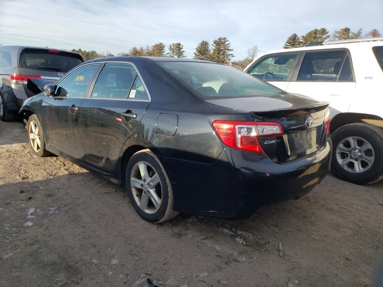Photo 3 from auction – 2012 TOYOTA CAMRY BASE with VIN 4T1BF1FK8CU107568