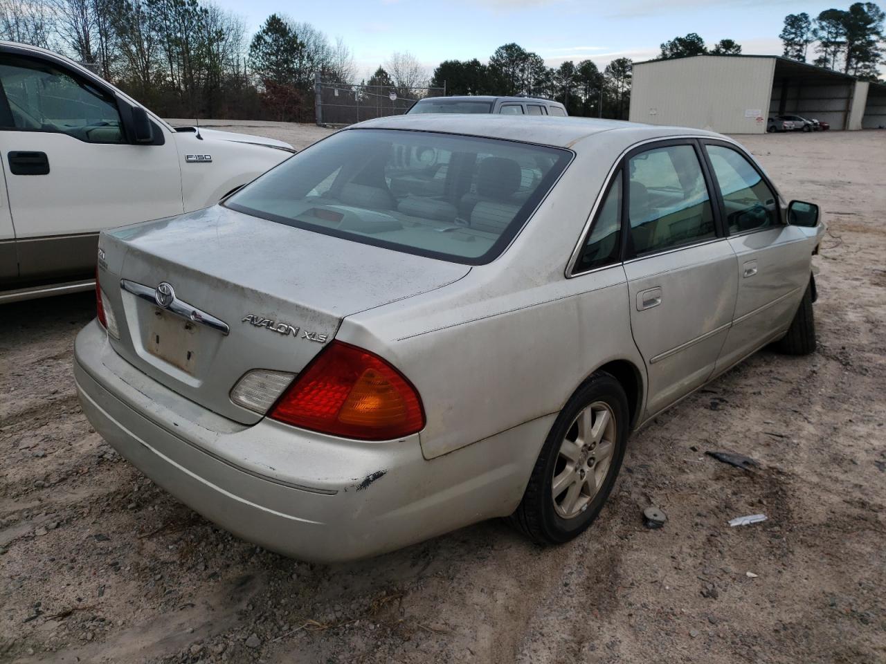 Photo 4 from auction – 2002 TOYOTA AVALON XL with VIN 4T1BF28B72U224530