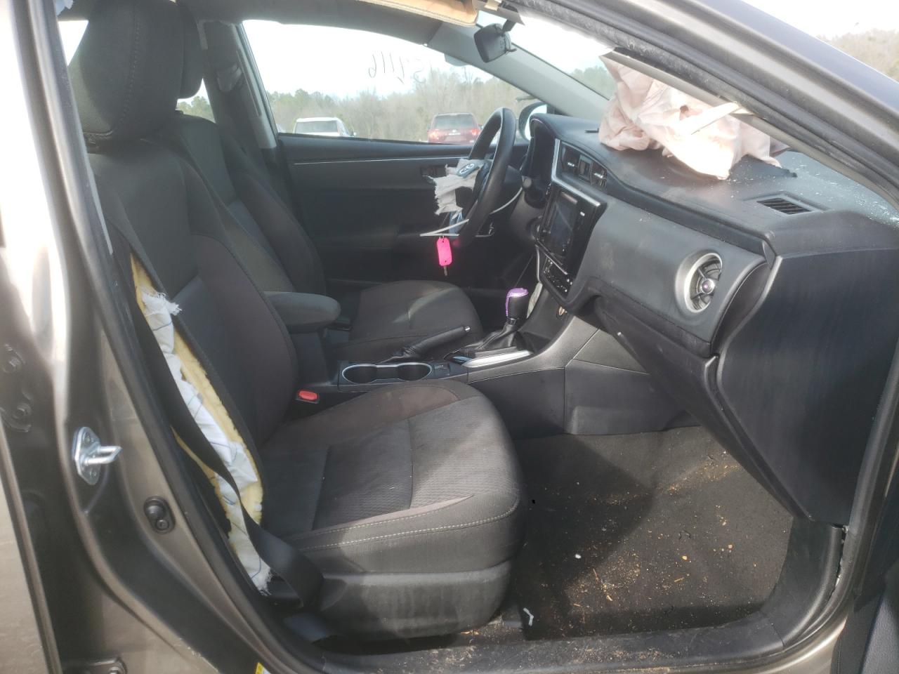 Photo 5 from auction – 2017 TOYOTA COROLLA L with VIN 2T1BURHE3HC924905