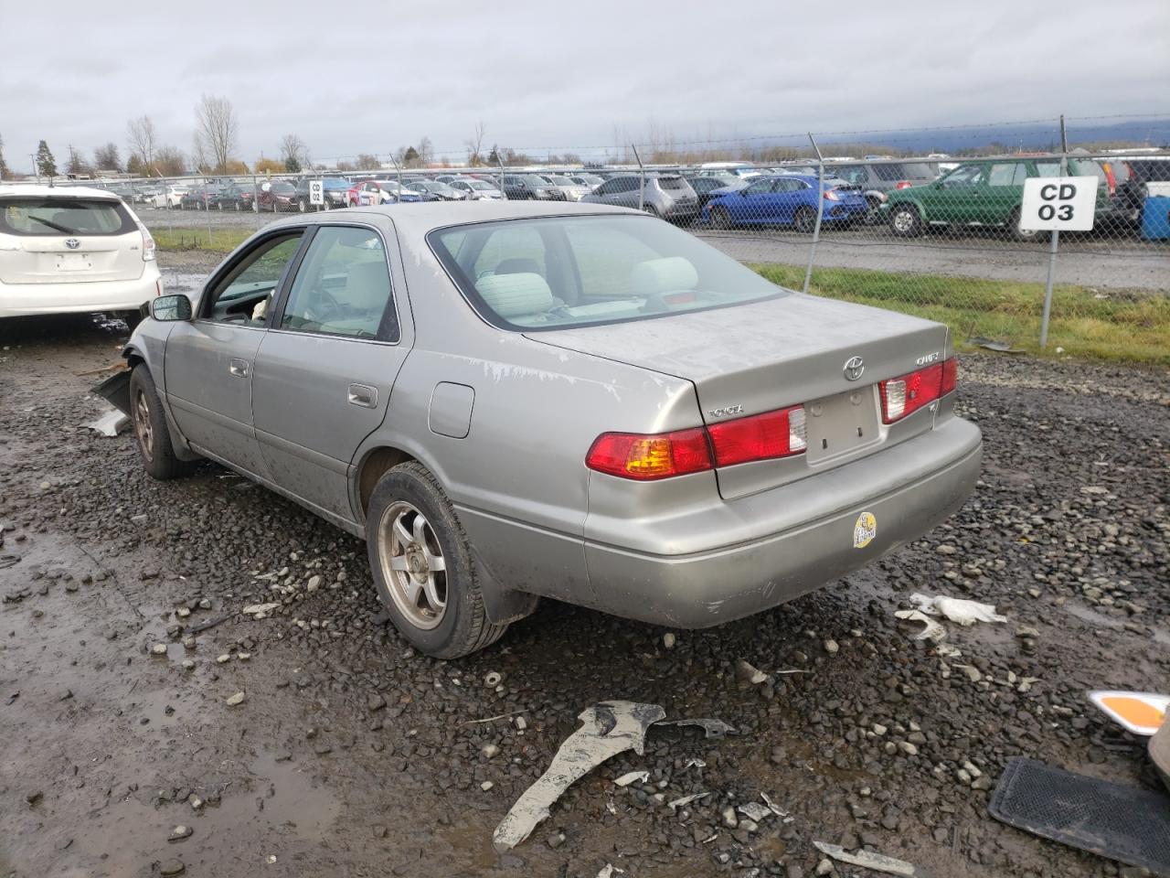 Photo 3 from auction – 2001 TOYOTA CAMRY CE with VIN JT2BF22K610303067