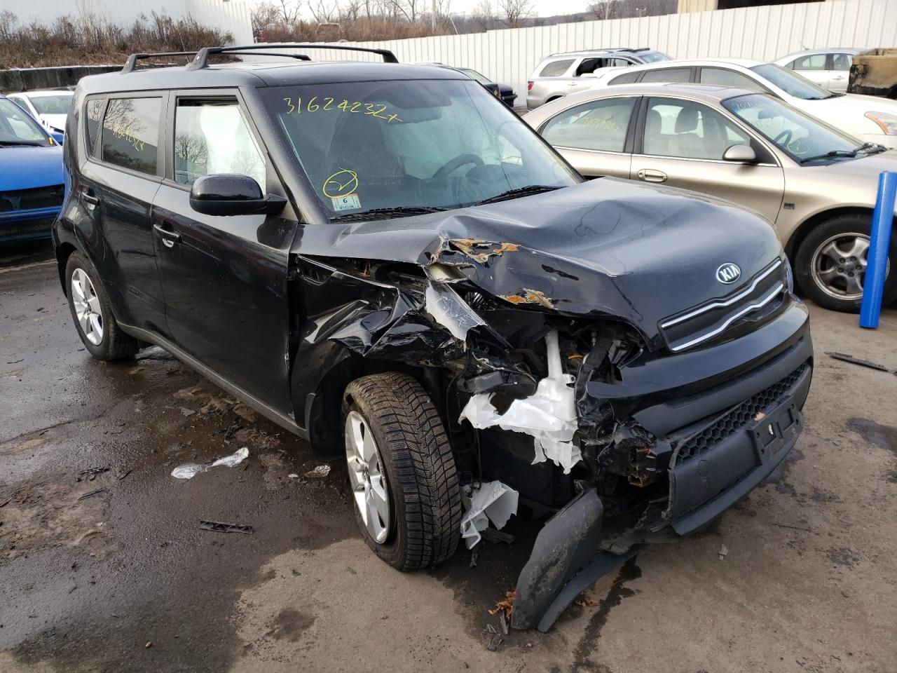 KIA SOUL 2017 with VIN KNDJN2A20H7469612 - Photo from auction