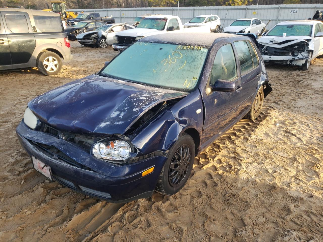 Photo 2 from auction – 2006 VOLKSWAGEN GOLF with VIN 9BWFL61J464000795